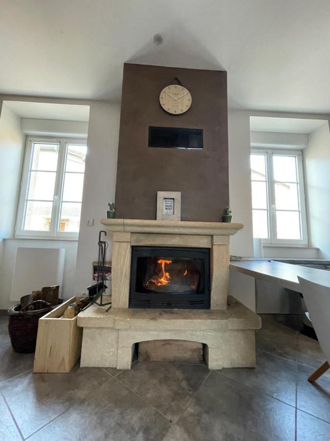 Gite De La Grenouillette Saint-Maurice-de-Satonnay Exteriör bild